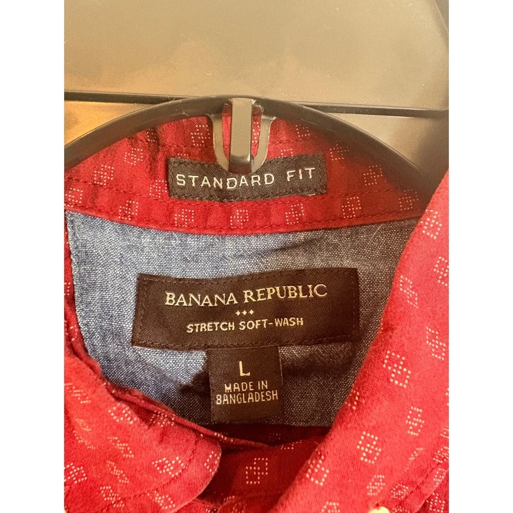 Banana‎ Republic Mens Large Red Geometric Stretch Soft-Wash Standard Fit Shirt
